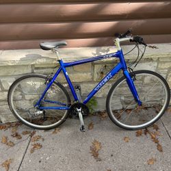 Trek 7.3FX Hybrid Bicycle 
