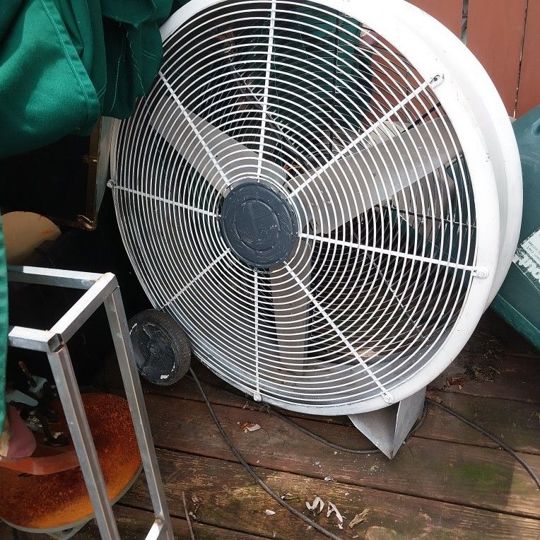 The Triangle Engineering 30" Portable Cooler