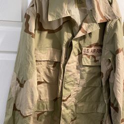 Men’s large light jacket $15 Located Pharr Texas 78577