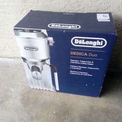 Brand New Delonghi Cappuccino Coffee Maker Selling For $100
