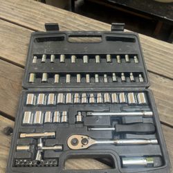 Husky Tool Set 