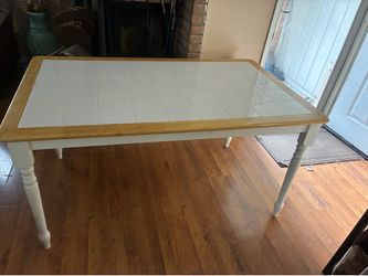 Kitchen table