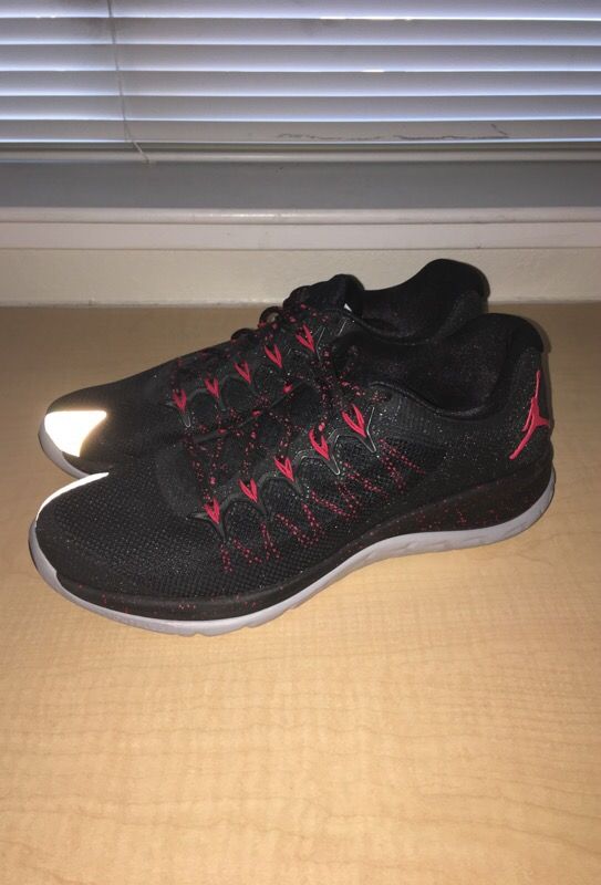Nike Air Jordan Flight Runner Black/Grey/Red