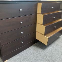 Eight Drawers Dresser 