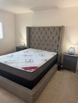 Queen bedframe and mattress