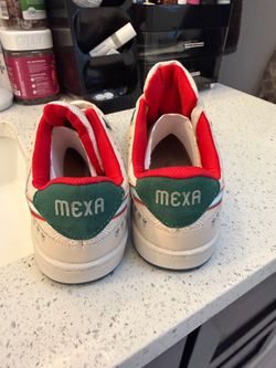 New Panam size 11 Men $60