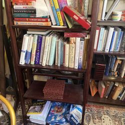 Box shelf and jewelry box