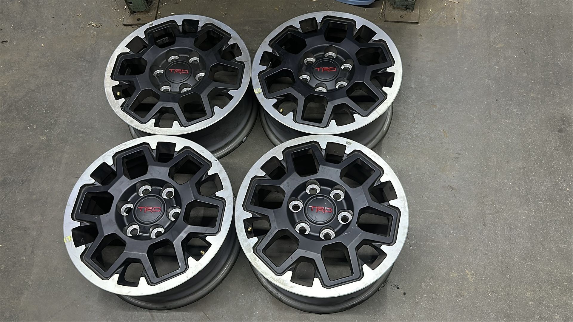 17-inch Toyota 4Runner TRD Aluminum Wheels 6 on 5.5 inche