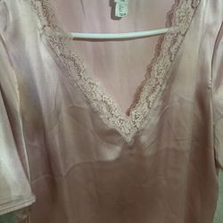 L silk Top New &12