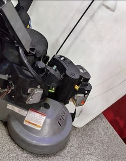 NILFISK Adv FLOOR BURNISHER