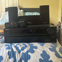 ONKYO  HT-R393 UltraHD 4K 5.1-Channel I Bluetooth AV Receiver Home Theater system $125obo. Also Have Technique Turntable and Pre Amp $175obo
