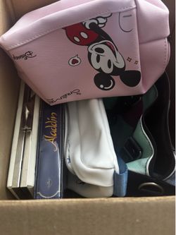 Box of 5 Disney-themed purses