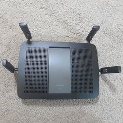 Linksys Router E8350