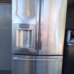 Refrigerator Stainless 