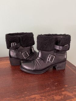 TaraM Boots Black Leather Sockliner Size 9.5