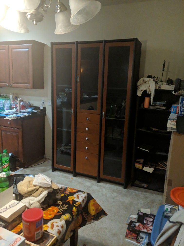 FS: $40 OBO China/Display/Curio Cabinet | dpkb