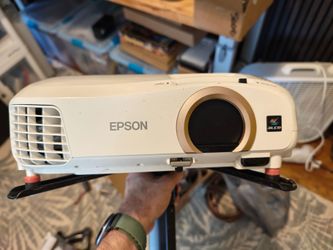 Epson HD 2045 projector with new lamp