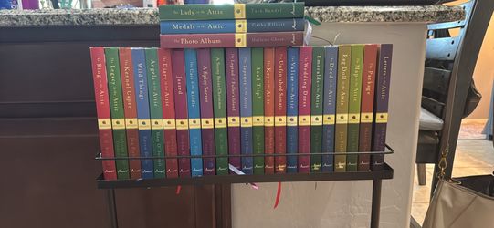 Annie’s Attic books