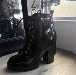 High heel guess boots