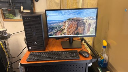 HP desktop system: i5, 22” widescreen, windows 11 pro