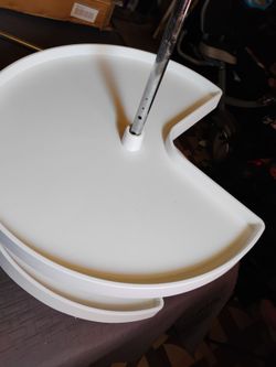 Corner cabinet base