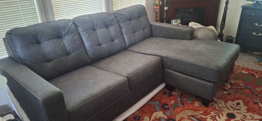 Couch/chaise