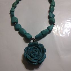 Vintage Turquoise And Silver Necklace Use
