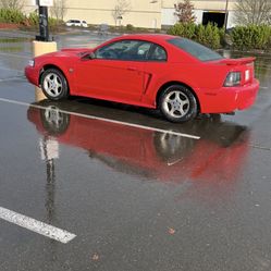 2004 Ford Mustang
