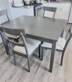 Bonito Comedor De Madera Nuevo En Caja