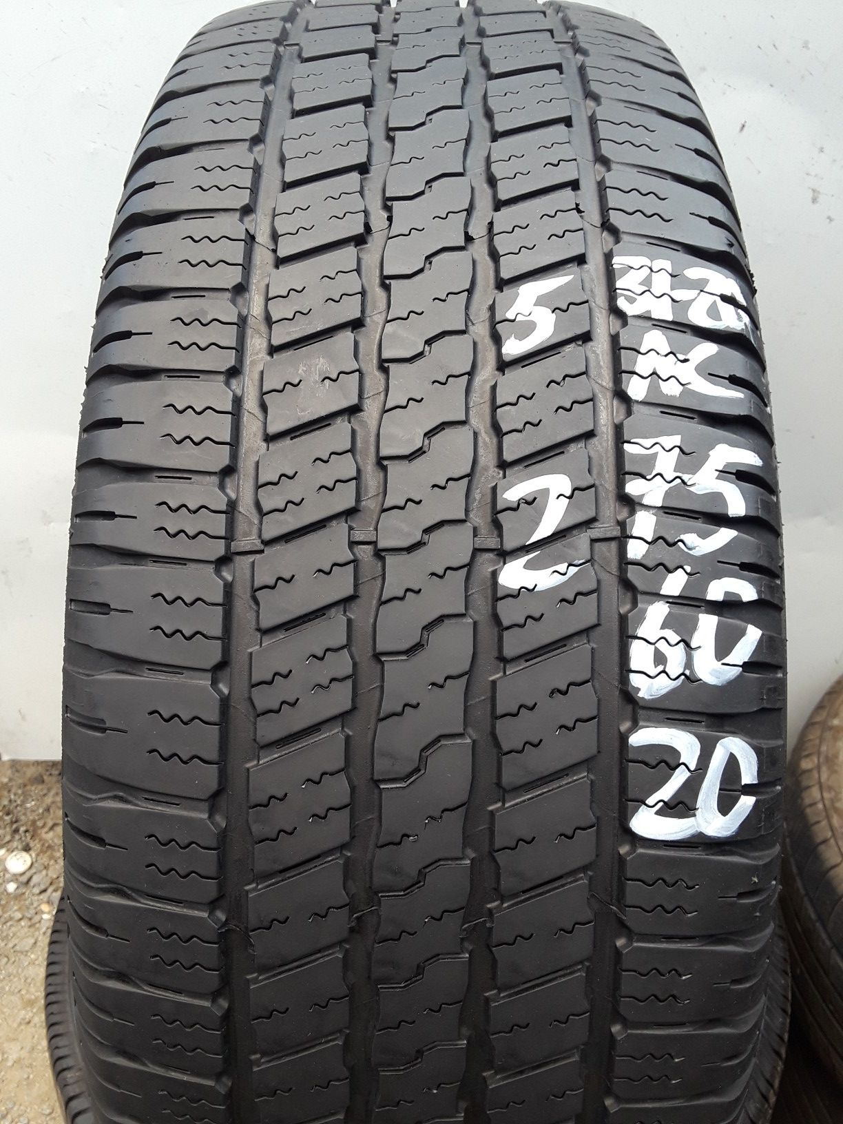 275/60-20 #1 tire