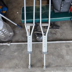 Kid Crutches 