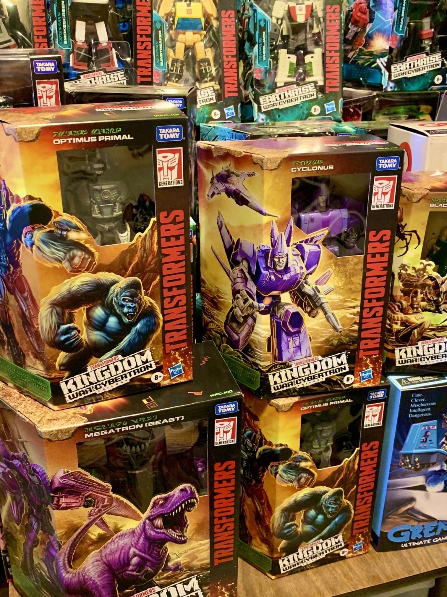 Transformers War For Cybertron Siege Kingdom Generations Cyclonus Optimus Primal Skywarp Scorponok Sandstorm Red Wing Cordon Spin-Out Hoist Black MIP