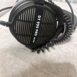 Beyerdynamic Dt 990 Pro open back headphones