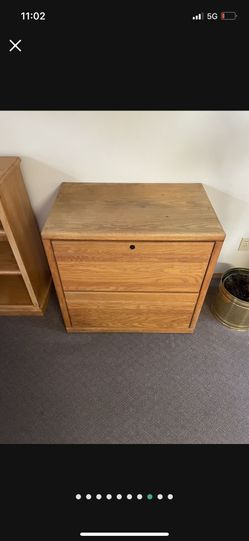 Desk/drawers