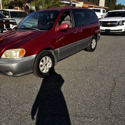 2004 KIA Sedona