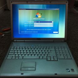 Dell Inspiron 1720 Laptop Refurbished