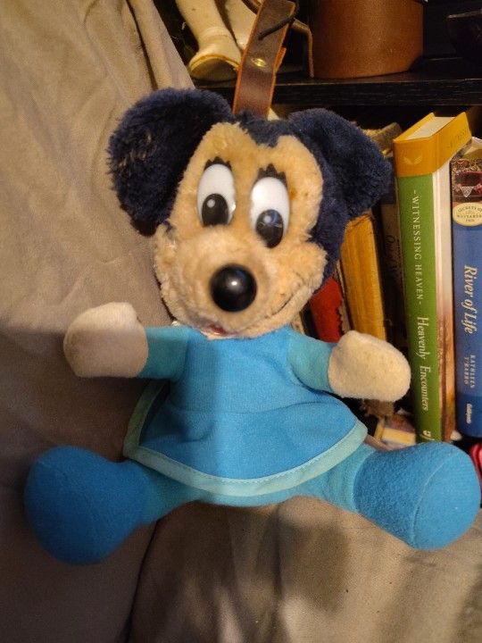VINTAGE MINNIE MOUSE MICKEY'S A CHRISTMAS CAROL PLUSH TOY