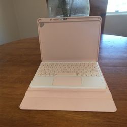  iPad Case with keyboard 