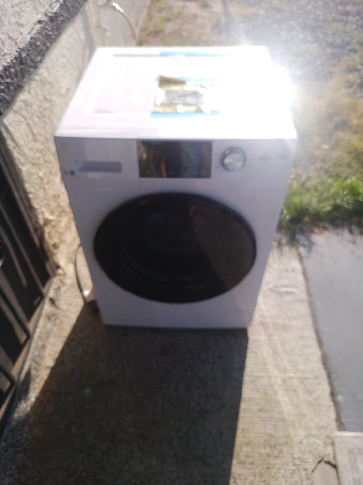 Apartment Size Washer Still Under Manufacturer Warranty