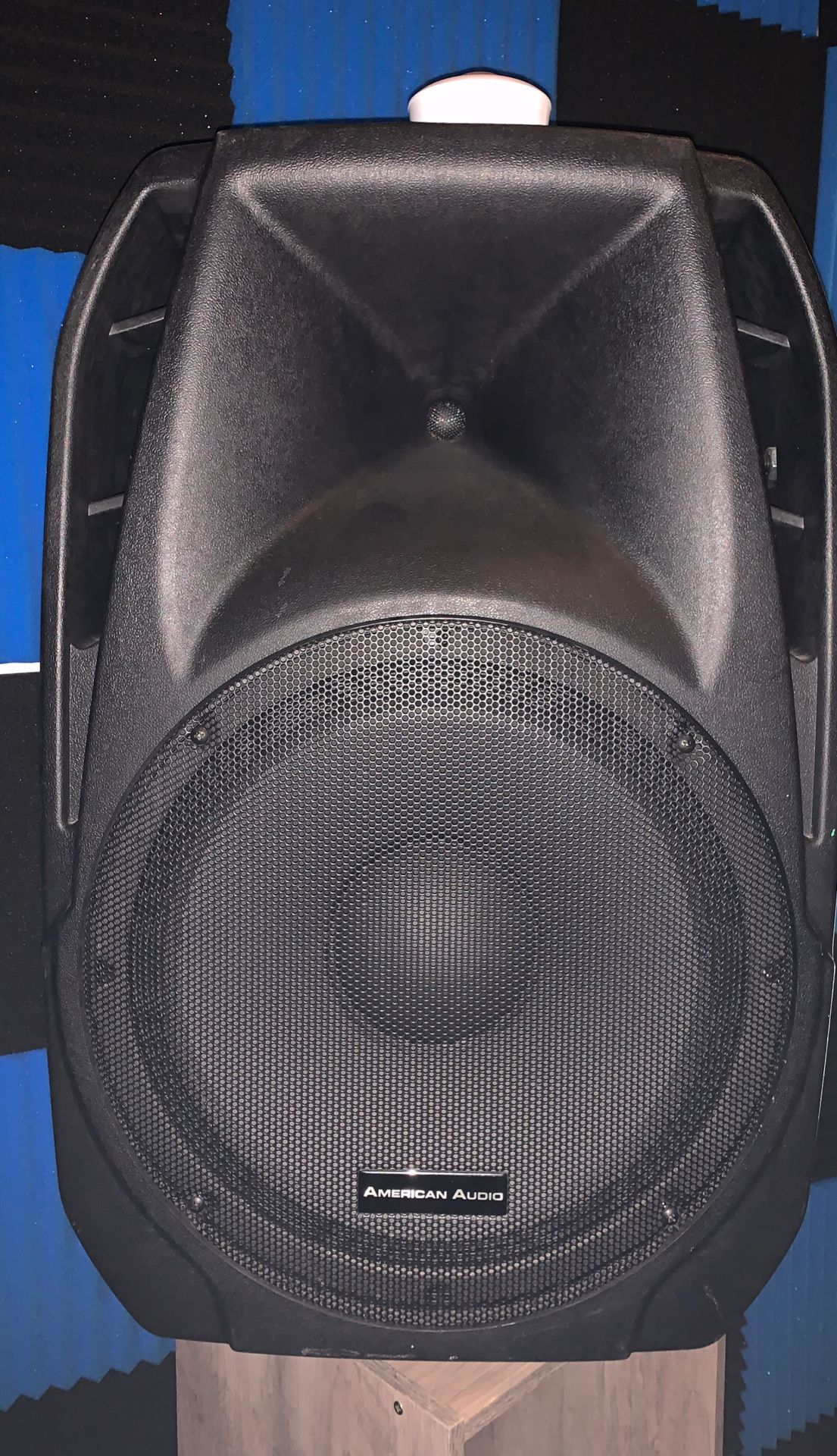 2 American Audio KPOW 15A Powered SPEAKERS $175