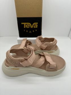 New: Teva Women’s Zymic Hiking Sandal MS Size 7