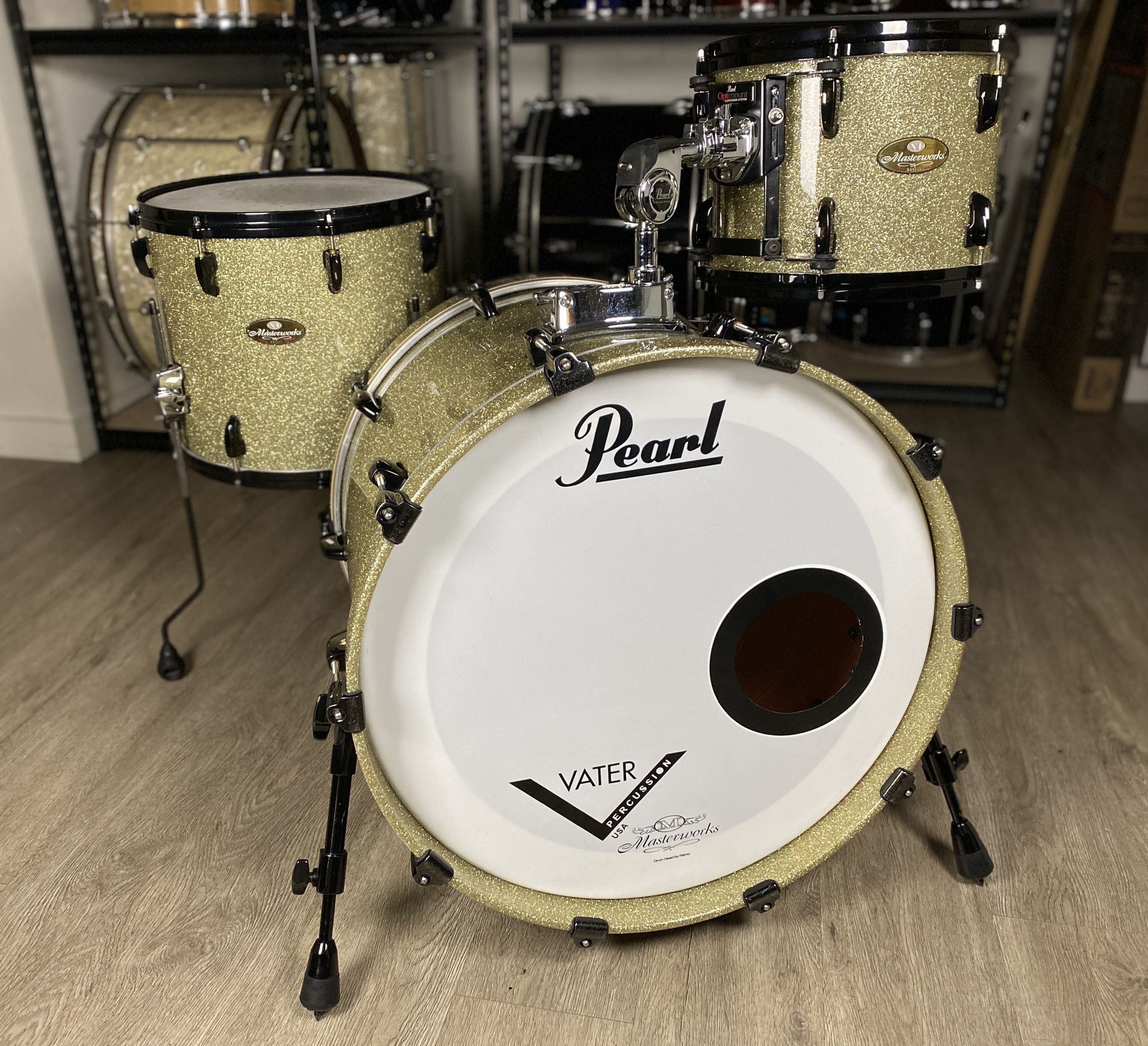 Pearl Masterworks Custom Drum Kit in Silver/Gold Sparkle with Black Hardware