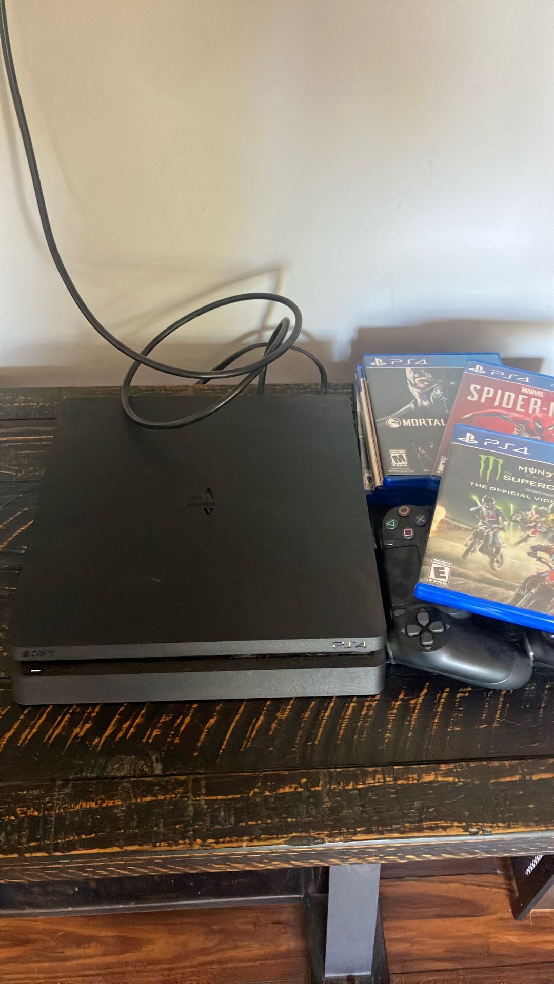 PS4 Slim With 6 Games