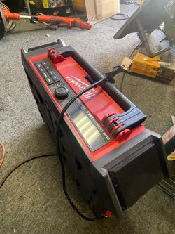 Milwaukee 2950-20 M18 Packout Bluetooth Radio Speaker.