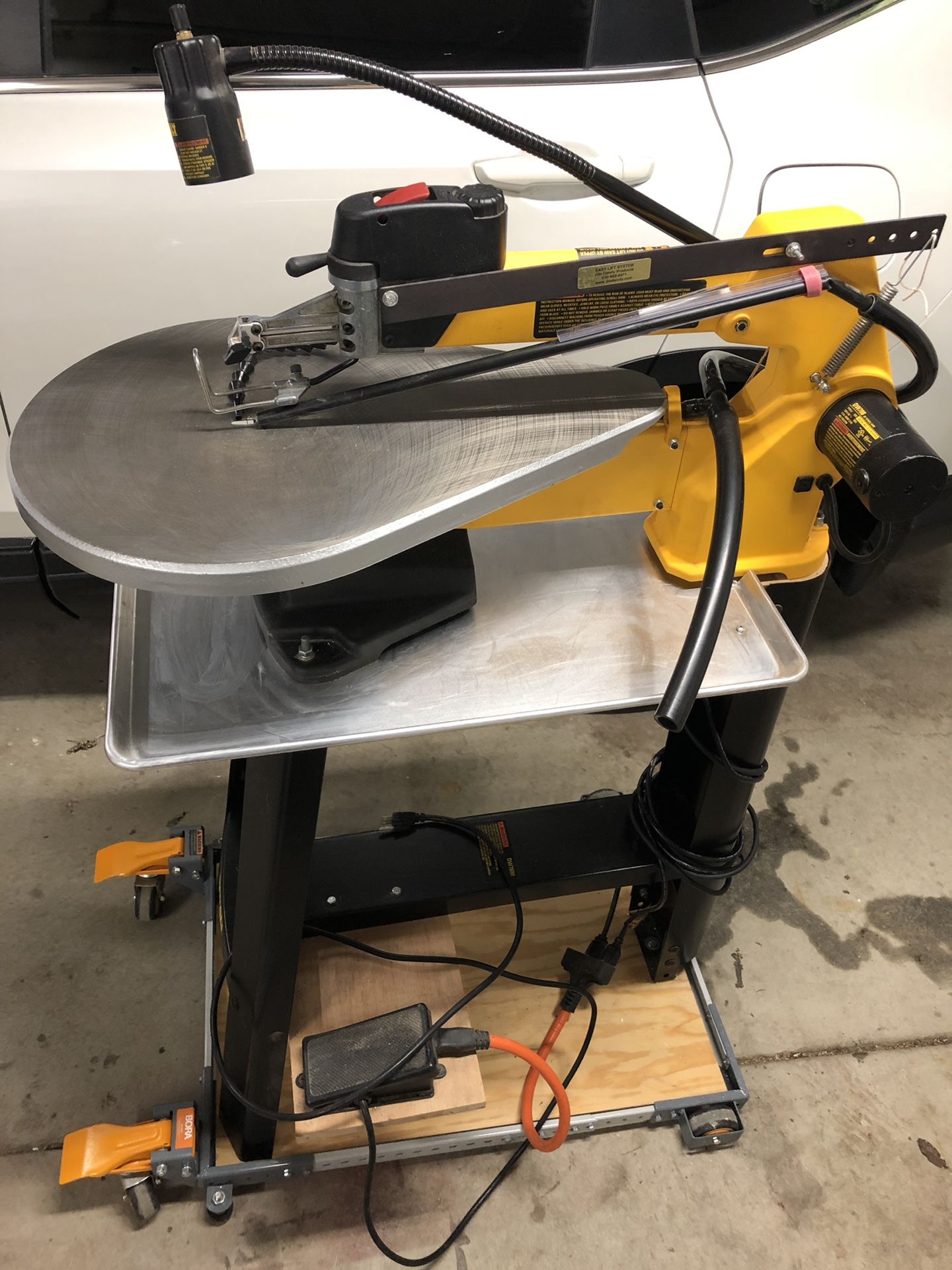 Dewalt DW788 Scroll Saw with Extras for Sale in Cincinnati, OH OfferUp