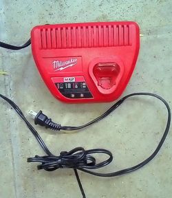 Brand New Milwaukee M12 Charger