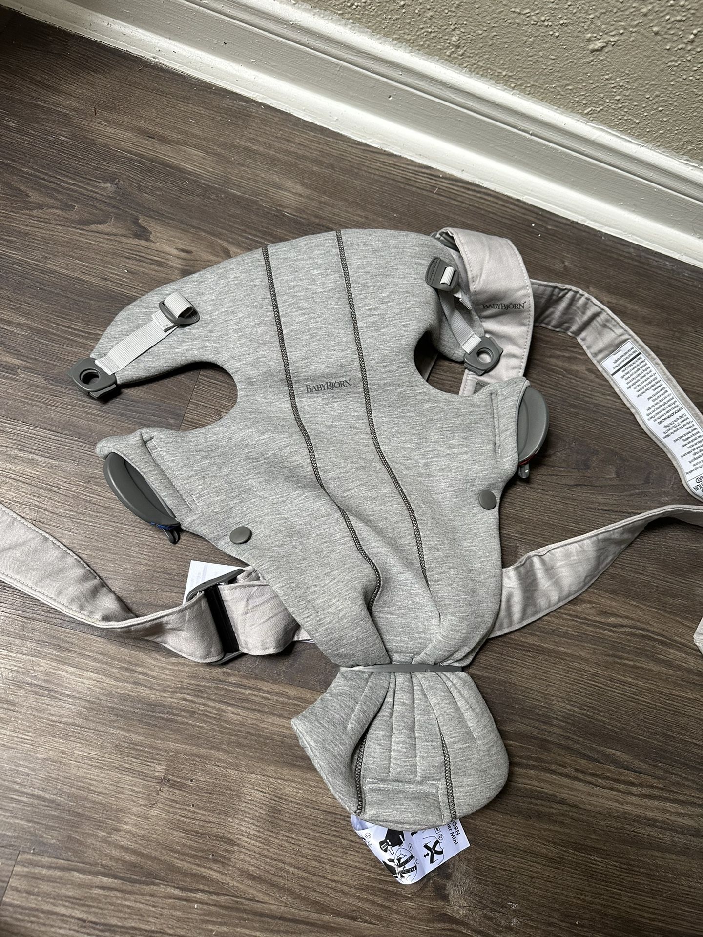 Baby Bjorn mini carrier