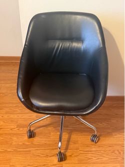Black Faux Leather Rolling Office Chair