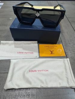 Lv glasses