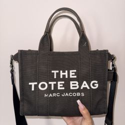 Iconic Marc Jacobs Tote 